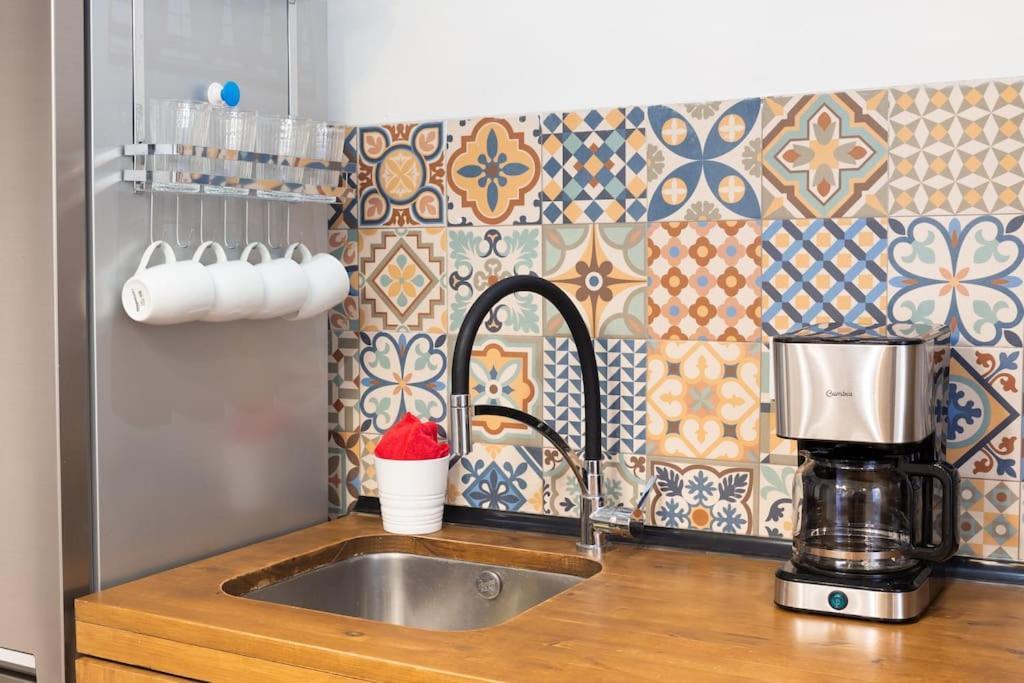 Encantador Apartamento Reformado En Tetuan By Bebalmy Madrid Eksteriør bilde