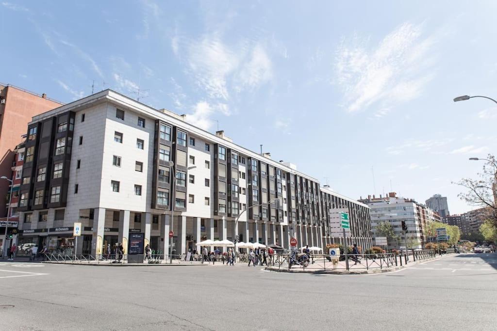 Encantador Apartamento Reformado En Tetuan By Bebalmy Madrid Eksteriør bilde